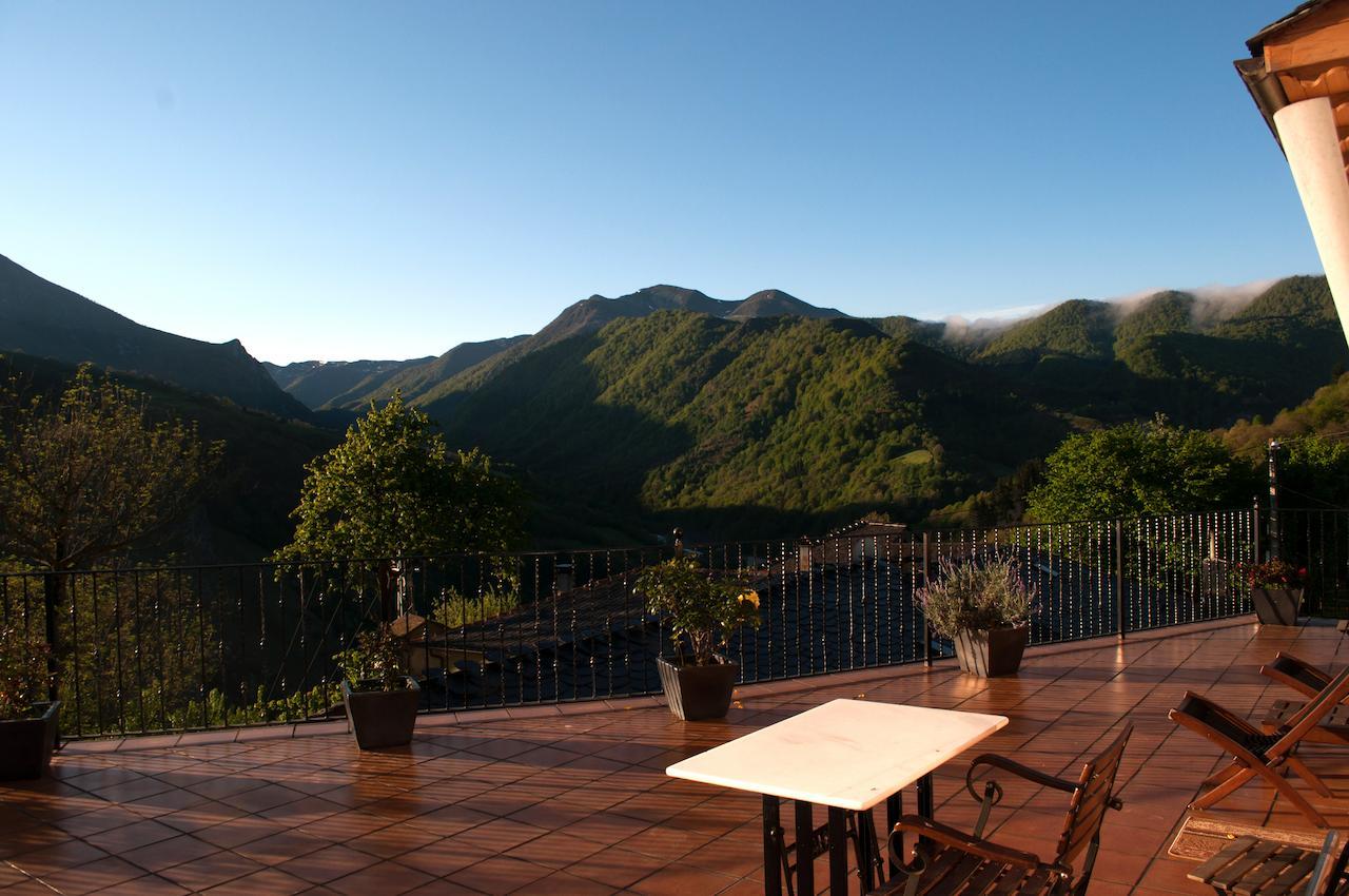 Moncó El Mirador De Fuentes Del Narcea酒店 外观 照片